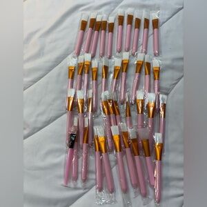 Set of 40 New Pink and Gold Makeup Brushes 6” brush individual plastic wrapped